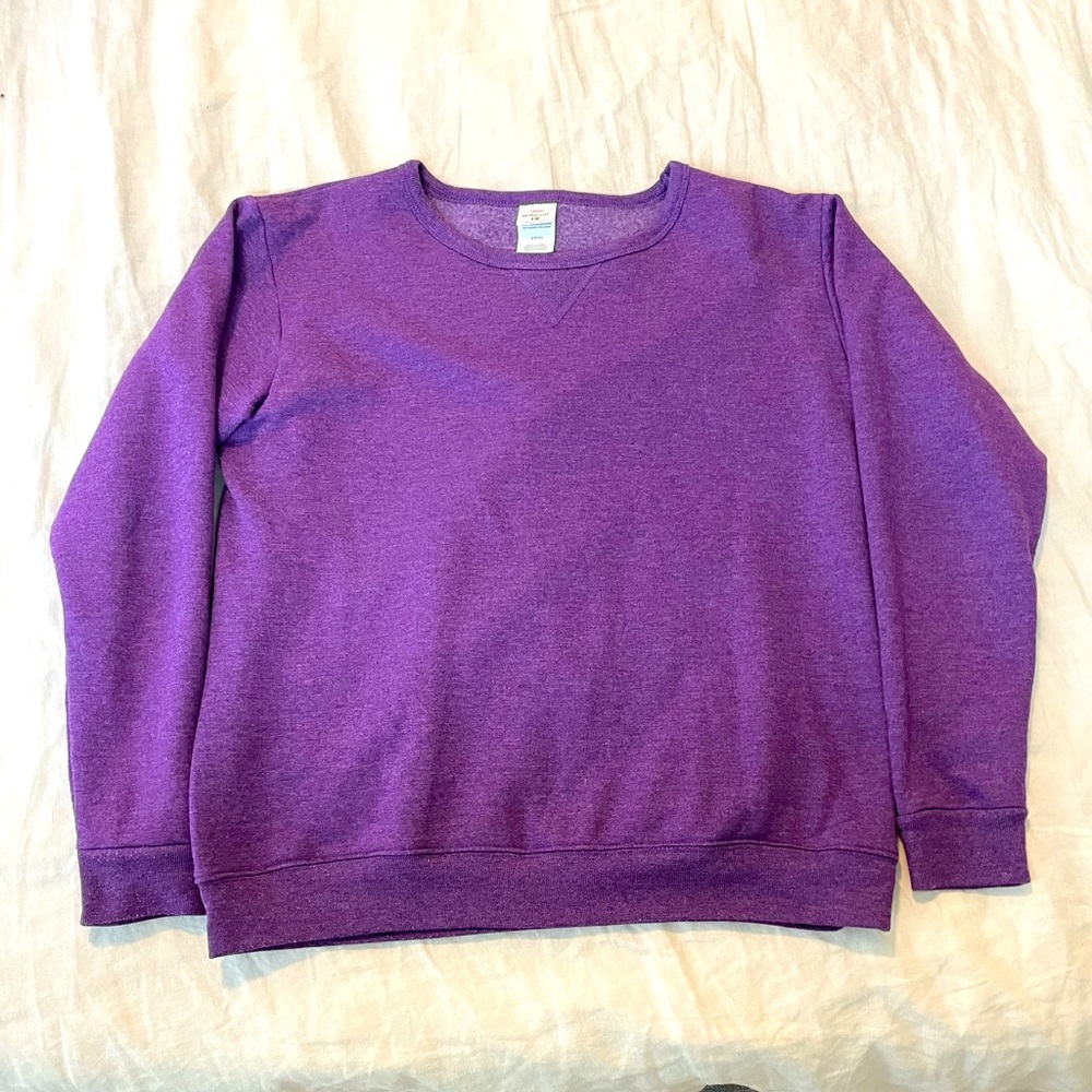 Purple crew neck pullover sweatshirt